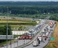 Camioanele blocheaza autostrada M-2 langa podul Cadets Podolsk din regiunea Moscova, Rusia. Foto Profimedia