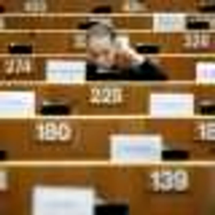 Instituțiile UE au o problemă cronică de legitimitate democratică, crede The Economist. 