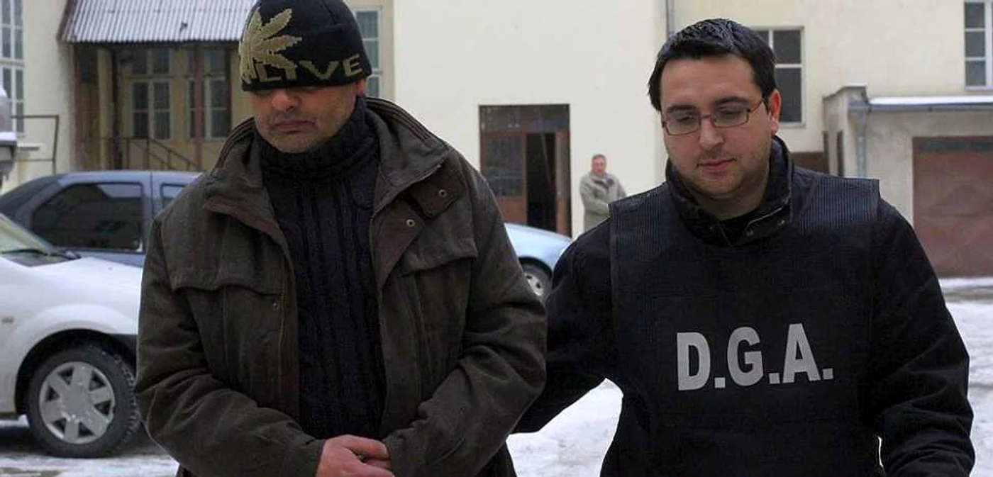 Suspectul (stânga) a fost propus pentru arestare preventivă. FOTO: pressalert.ro