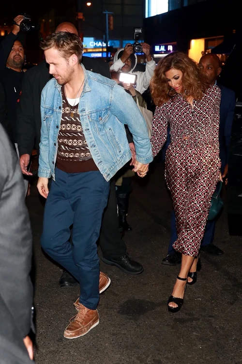 Ryan Gosling and Eva Mendes arrive at TAO after the season premiere of SNL jpeg