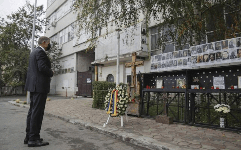Incendiul de la Colectiv, ca și cum nu s-ar fi întâmplat. Primii oameni în stat au păstrat tăcerea pe subiect