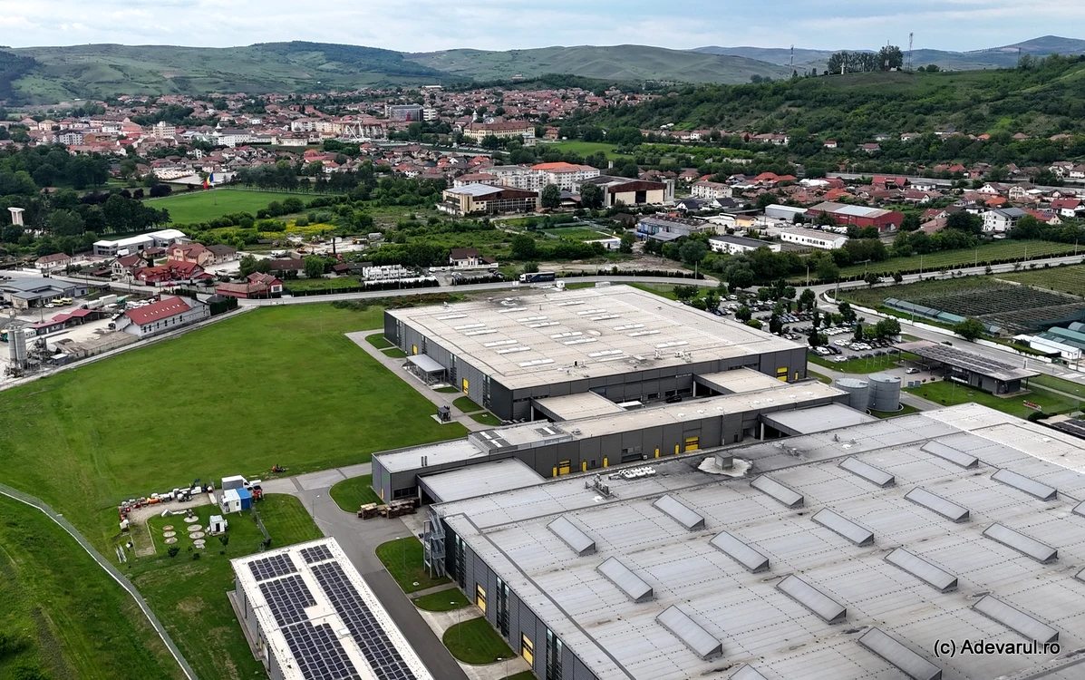 Orașul Blaj și zona sa industrială. Foto: Daniel Guță. ADEVĂRUL