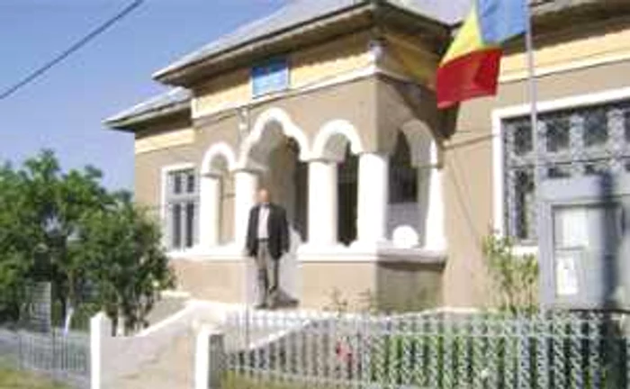 La Primăria Cireşu vistieria este goală din octombrie.