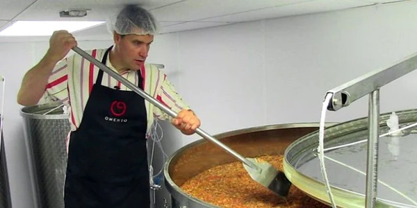Producătorul de vin din tomate