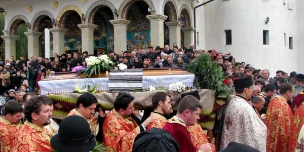 inmormantarea preotului vasile nutu