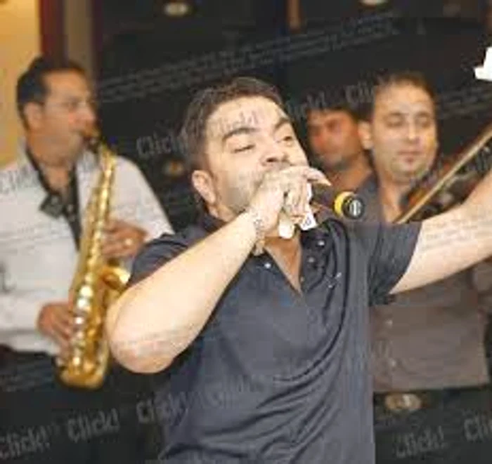 
    Florin Salam se luptă cu greşelile tinereţii Foto Click!  