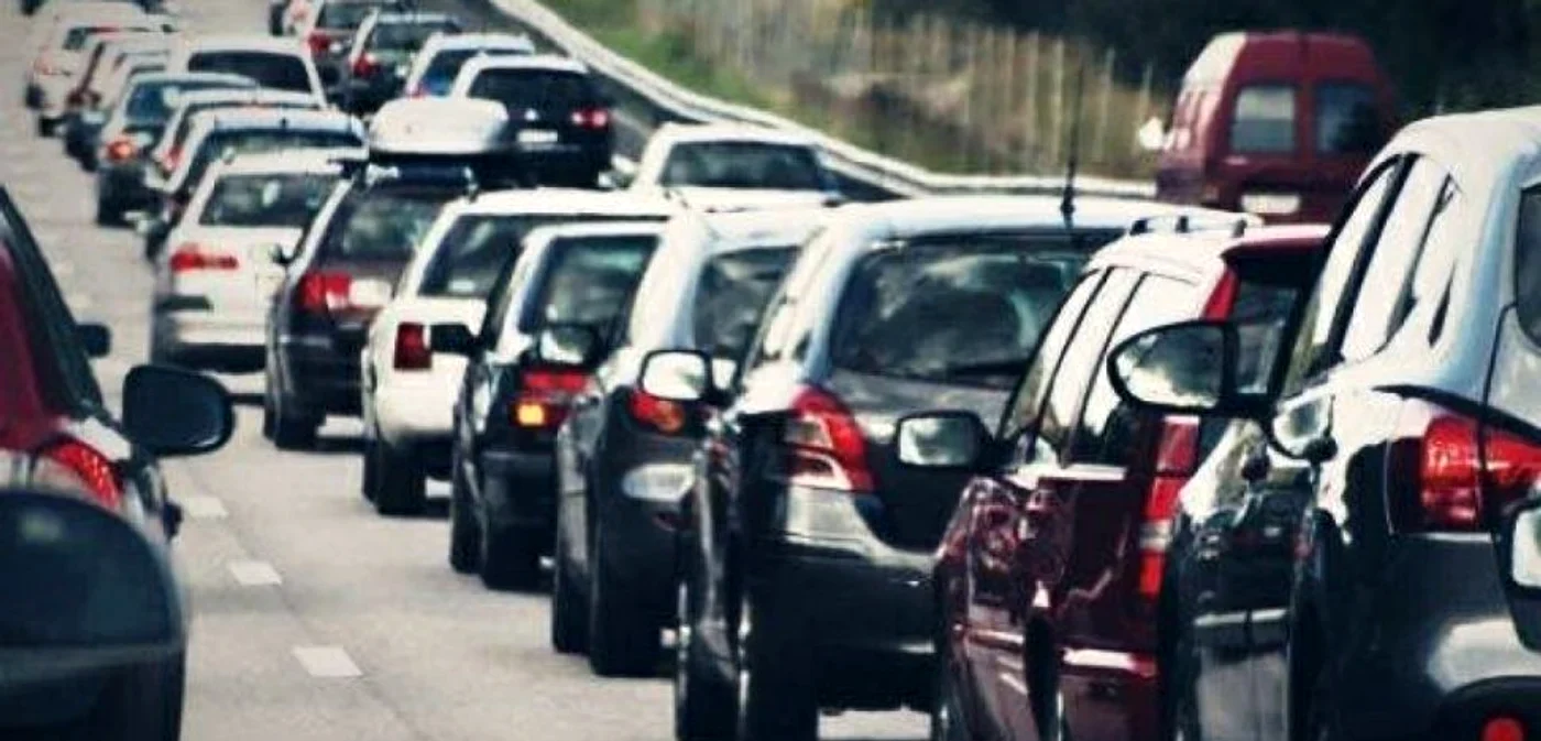 Trafic intens pe DN 1A. Foto Arhivă