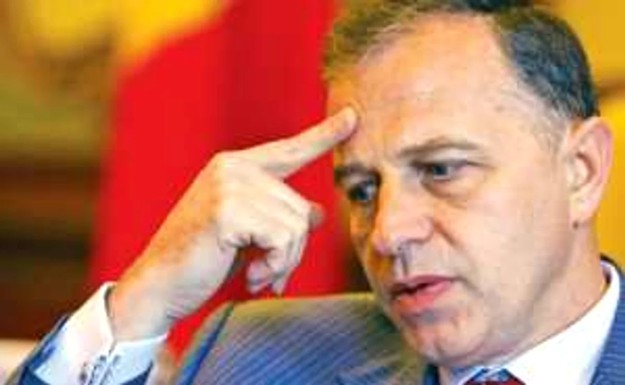 Mircea Geoană crede că a fost înfrânt de forţe oculte