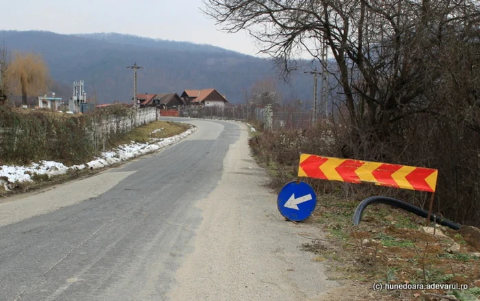 Şosea din judeţul Hunedoara. FOTO: ADEVĂRUL.