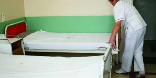 Cearşafurile din Spitalul Judeţean se află într-o stare deplorabilă
