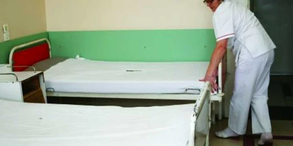 Cearşafurile din Spitalul Judeţean se află într-o stare deplorabilă