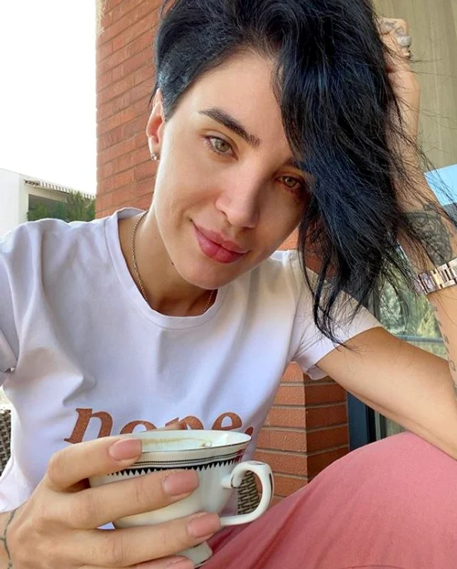 Adelina Pestrițu a revenit în mediul online după ce s a vindecat de coronavirus  jpeg