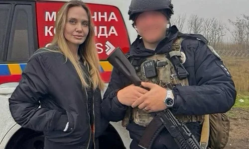 angelina jolie ucraina jpg
