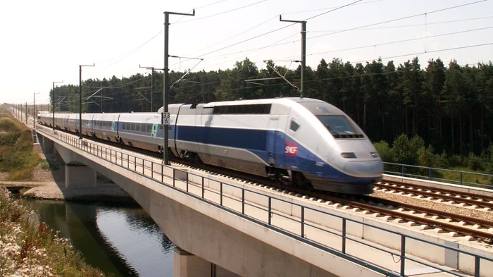 Tren în Franța