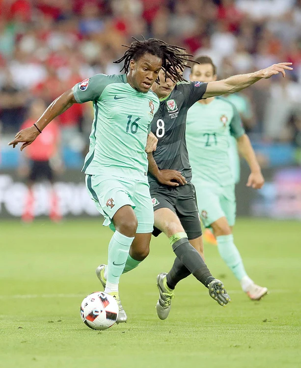 
    Cristiano Ronaldo  şi-a arătat clasa  în meciul cu  Ţara Galilor  