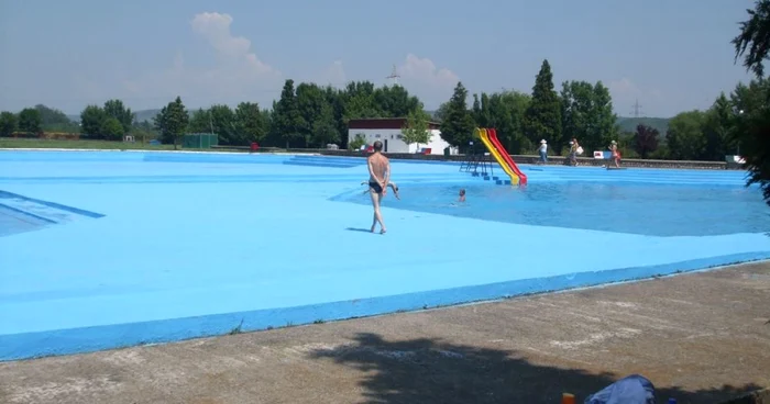 Baza "Crizantema" se schimbă de la zero