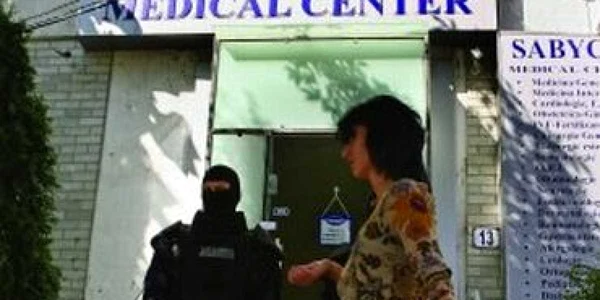 Încă 30 de zile de arest pentru medicii de la clinica Sabyc