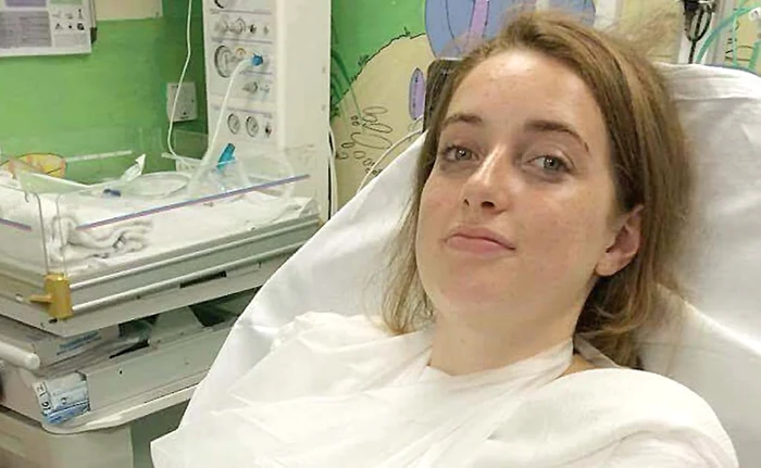 
    Jemimah a fost dusă iniţial la  Spitalul de Copii din Braşov,  după care a fost urcată în avion şi  transportată la o clinică din  Londra unde a fost operată ieri  