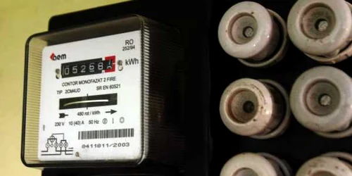 Hoții au luat până și contoarele electrice.