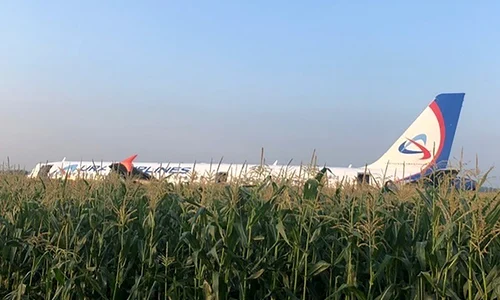 avion aterizare de urgenta rusia jpeg
