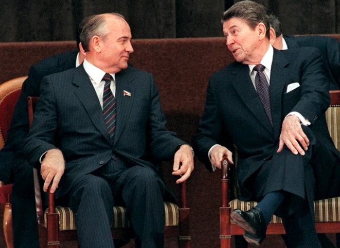 Un dialog necesar și azi, cel dintre Kremlin și Casa Albă.