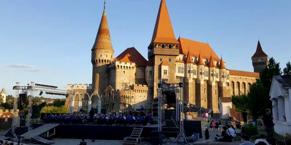 castelul corvinilor
