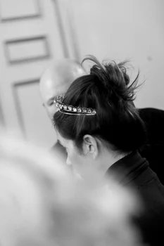 Regina Mary a Danemarcei probează noua tiara. FOTO: Casa Regală daneză