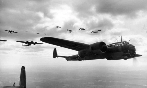 Luftwaffe (© Bundesarchiv Bild 101I-341-0456-04)