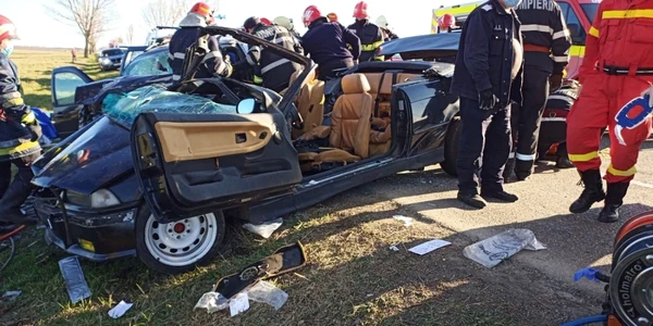 accident masina bacau foto isu bacau 