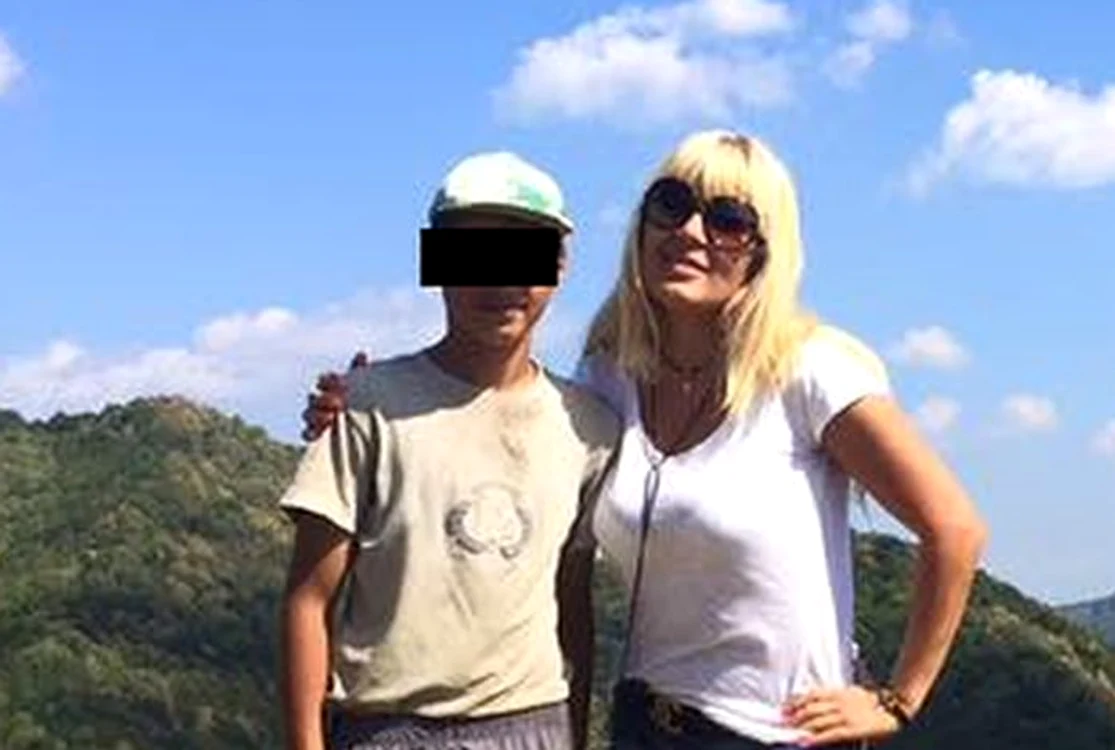 
    Ciobănașul nu s-a putut controla în prezența Elenei Udreafoto: Arhiva Personală  