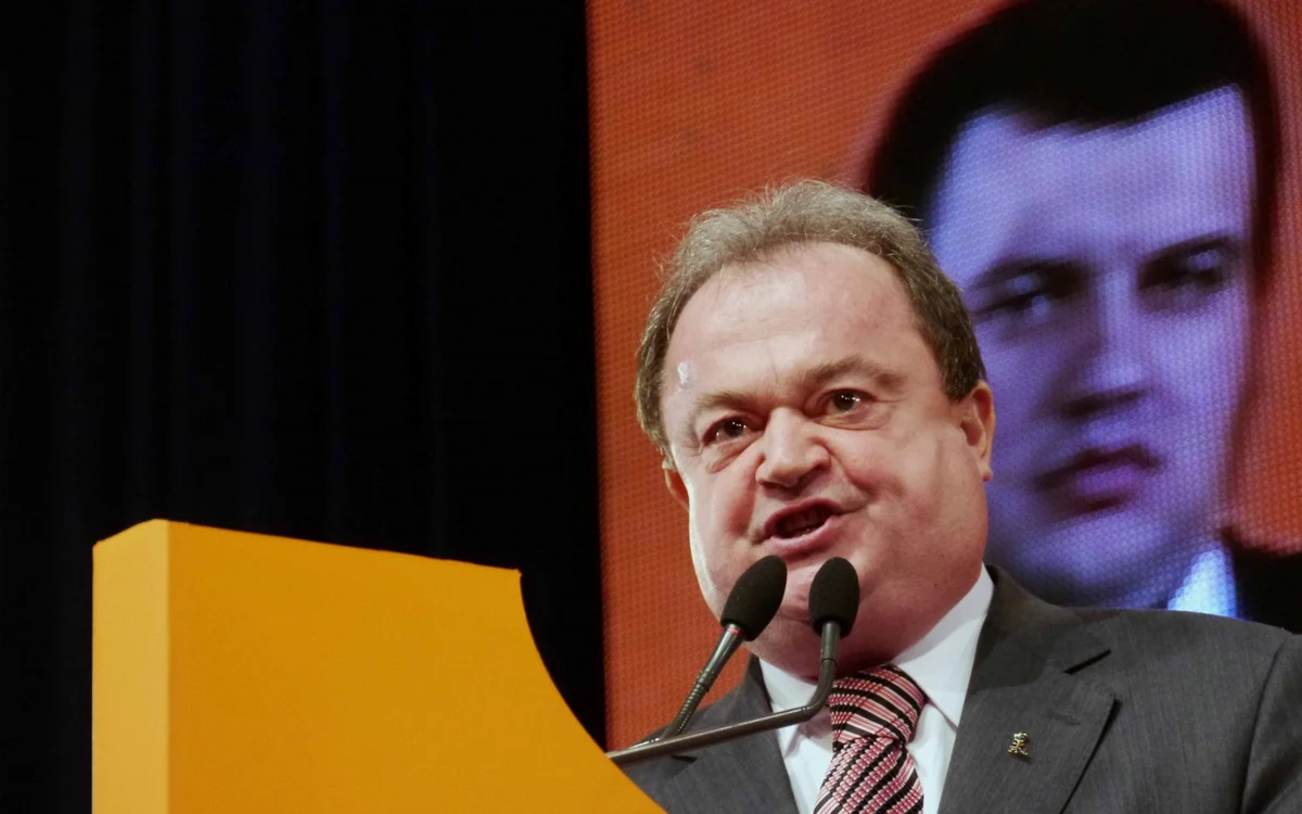 Vasile Blaga a câştigat un nou mandat în fruntea PDL
