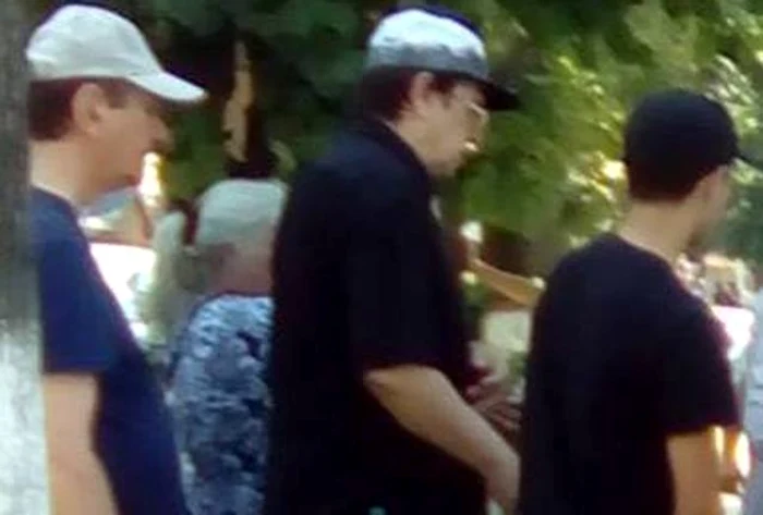 Marius Țeicu a purtat sicriul fiicei sale spre mormântfoto: Tatiana Solomon