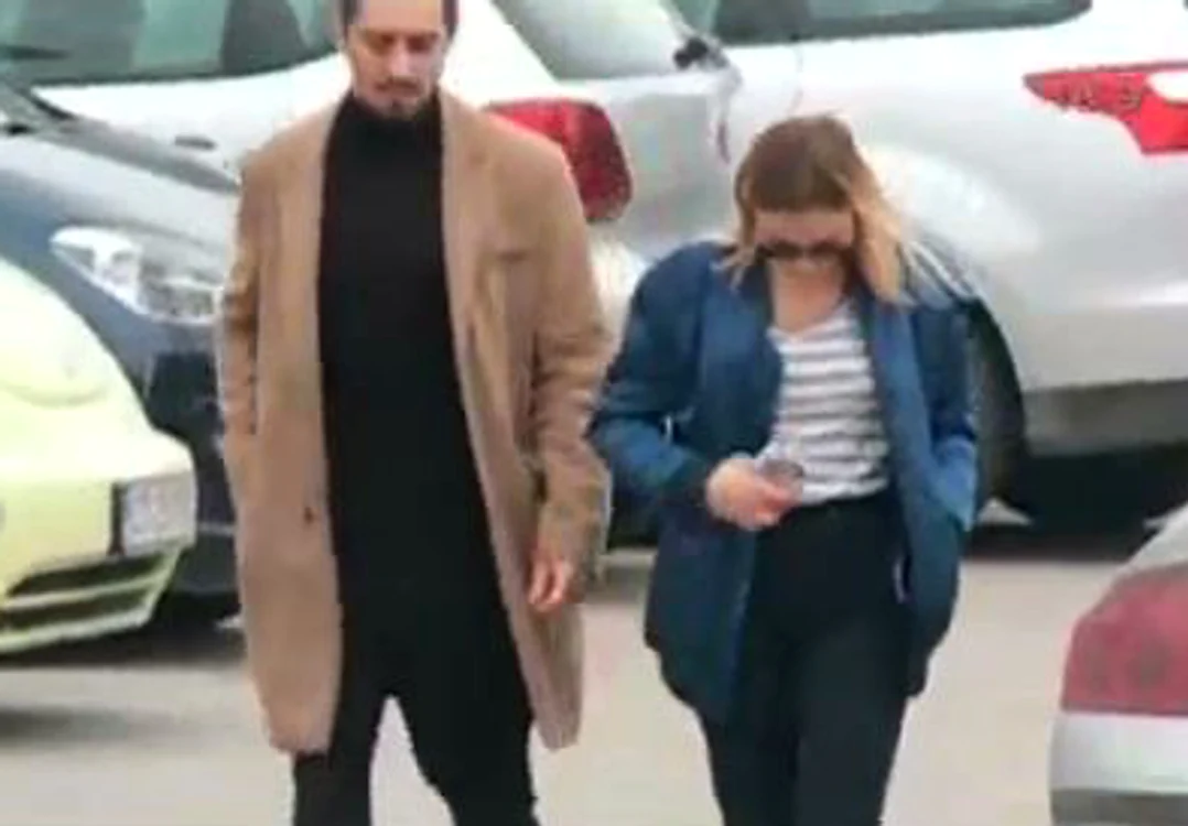 
    Alexandra Stan a revenit în atenția fanilor ei cu o imagine foarte sexy. Artista abordează ținute incitante atât pe scenă, cât și în viața de zi cu zifoto: arhiva personală  