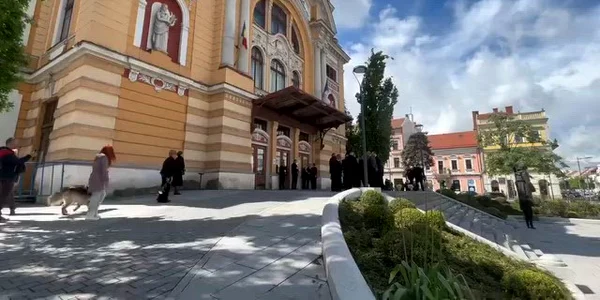 video isaiu mp4 thumbnail png