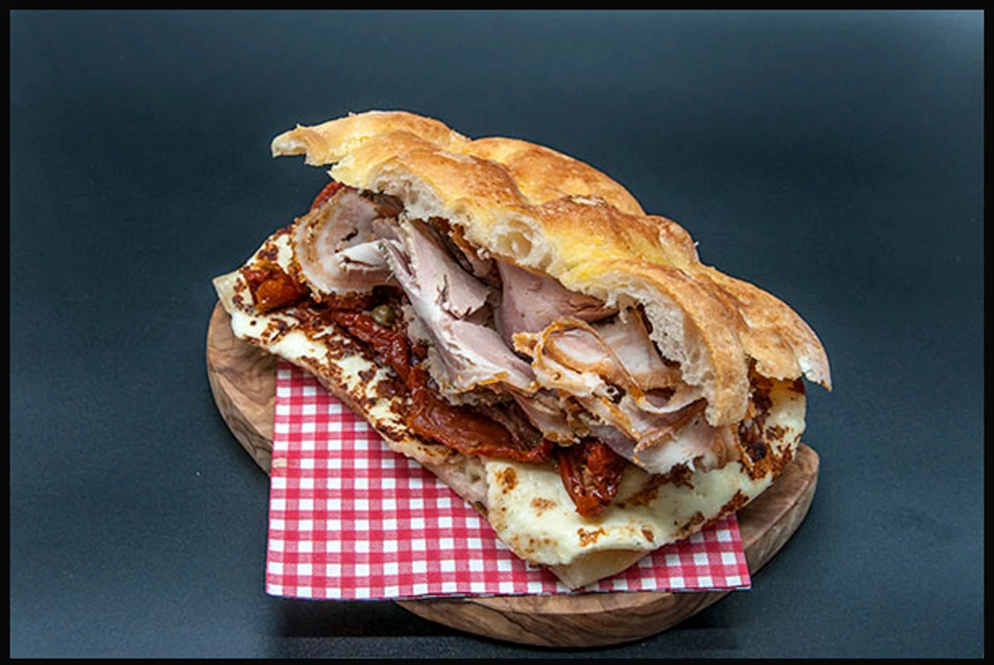 Panino con la porchetta FOTO La sostadelpriore