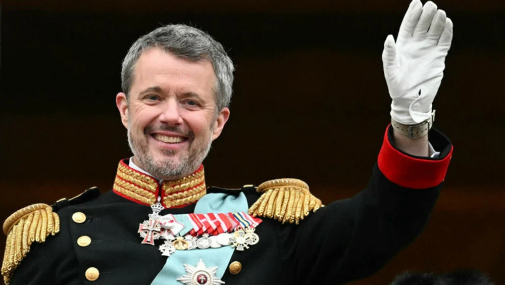 Regele Danemarcei începe o vizită de trei zile în Groenlanda