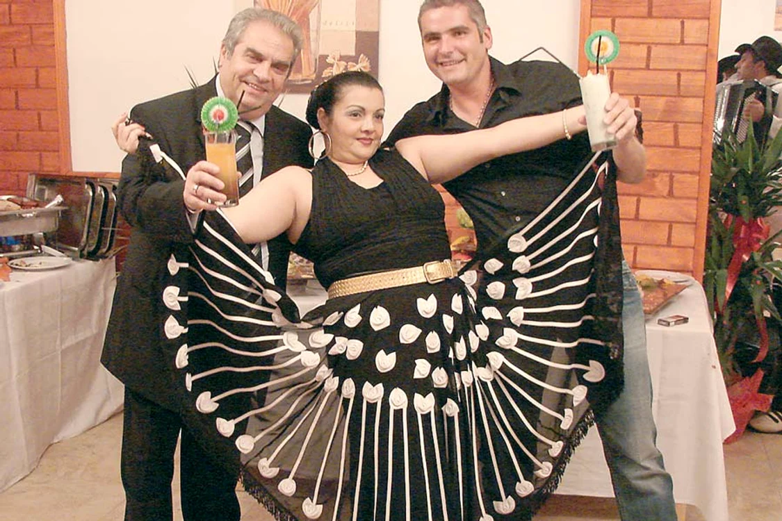 2013: Solista a slăbit aproape 20 kg într-un an şi jumătate (FOTOGRAFII: CLICK! / ARHIVA PERSONALĂ)