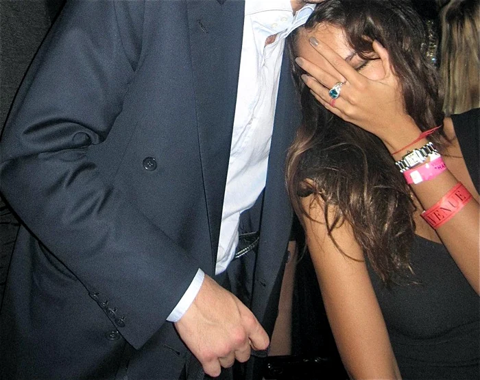 Mădălina Ghenea, în fotografia misterioasă (Foto: Facebook)