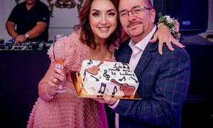 Nico alias Nicoleta Matei si sotul sau, Laurentiu Matei, la nunta de argint   Facebook (2) jpg