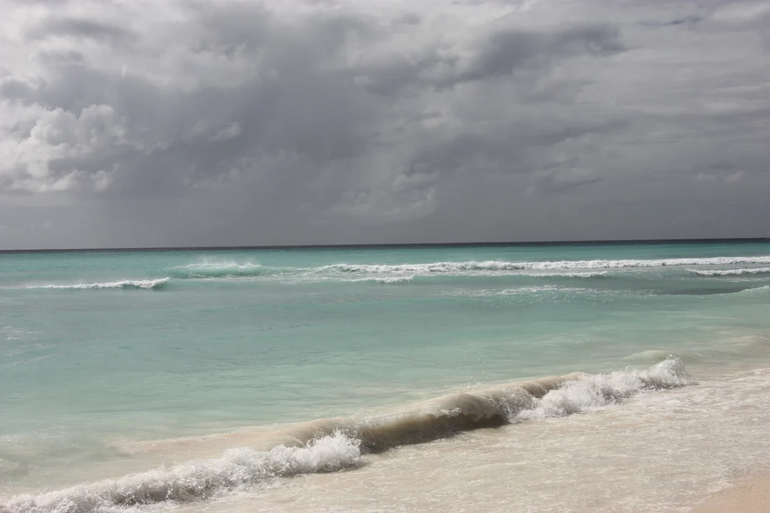 Meteorologii anunță vreme rece și ploi în minivacanța de 1 Mai. Foto: Pixabay