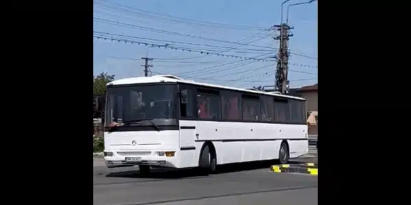 autob gif gif