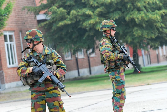 Militari belgieni în timpul unui antrenament FOTO lucdejaeger.smugmug.com