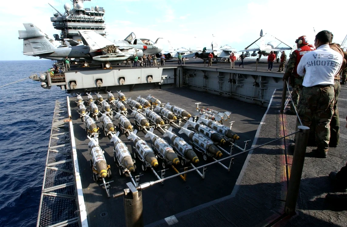 Portavioanele americane vor fi atacate de flota iraniană. FOTO: Getty Images