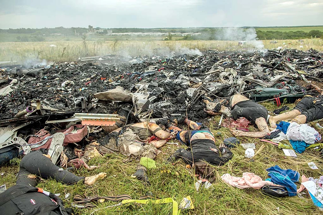 Imagini de coşmar în locul în care a căzut avionul