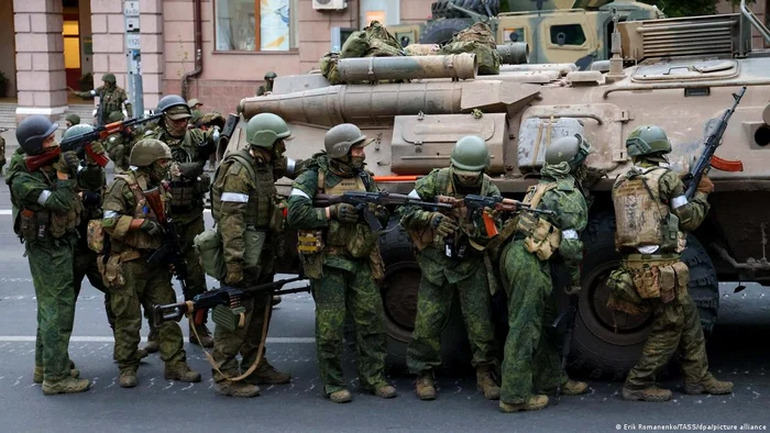 Mercenari ai Grupului Wagner la Rostov pe Don