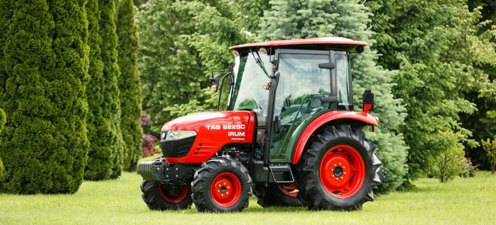 Tractorul pe care cei de la IRUM îl socotesc perfect fermierului român: utilajul de 60 CP