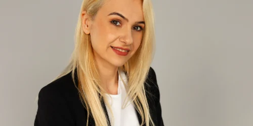 Roxana Chicioreanu ZF png