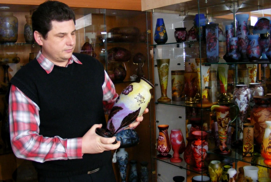 Dan Măiţă a fost unul dintre zecile de investitori în sticlăria decorativă