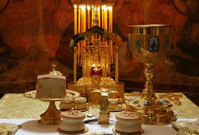 
    Vinul liturgic are proprietăţi curativeFoto: doxologia.ro  