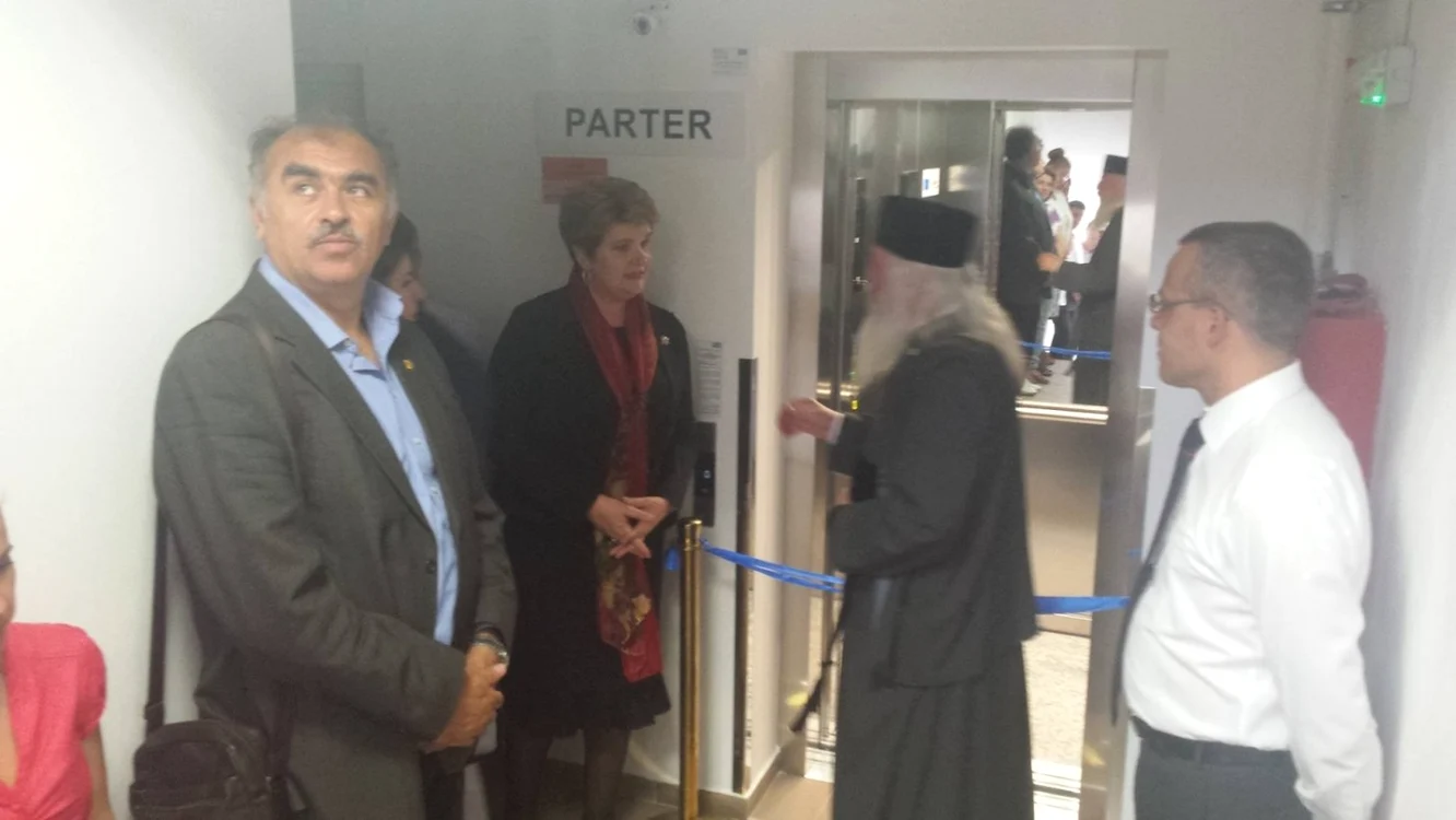 Inaugurarea liftului de la Oncohelp FOTO Ştefan Both